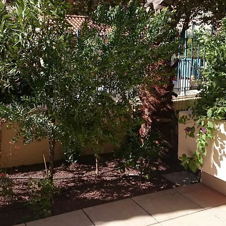 Apartment With One In Hyeres, With Wonderful View, Enclosed Hyeres